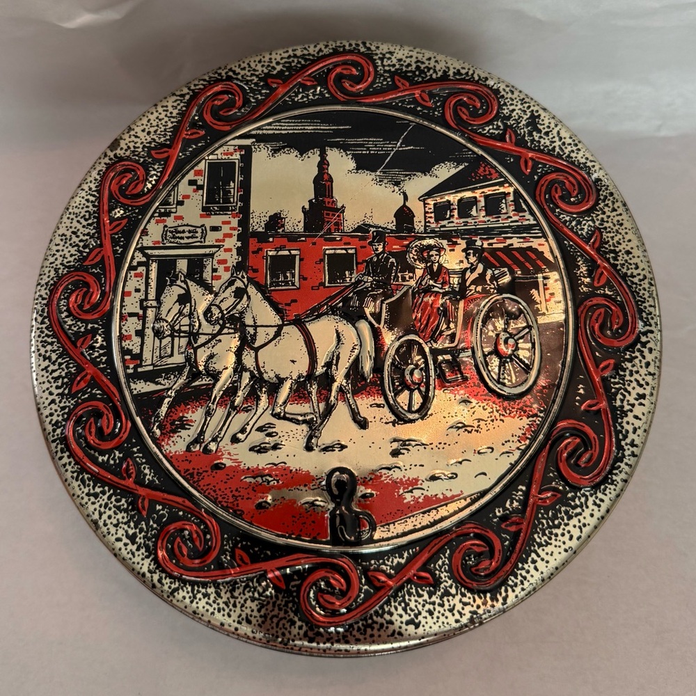 Vintage fruit cake tin with Horse and Carriage